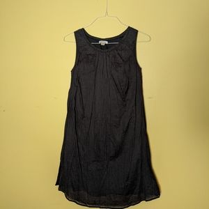 Garnet Hill size 6 black sleeveless crinkle dress